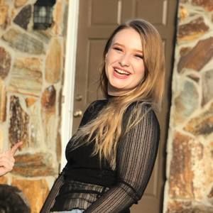 Meet your Posher, Kelli